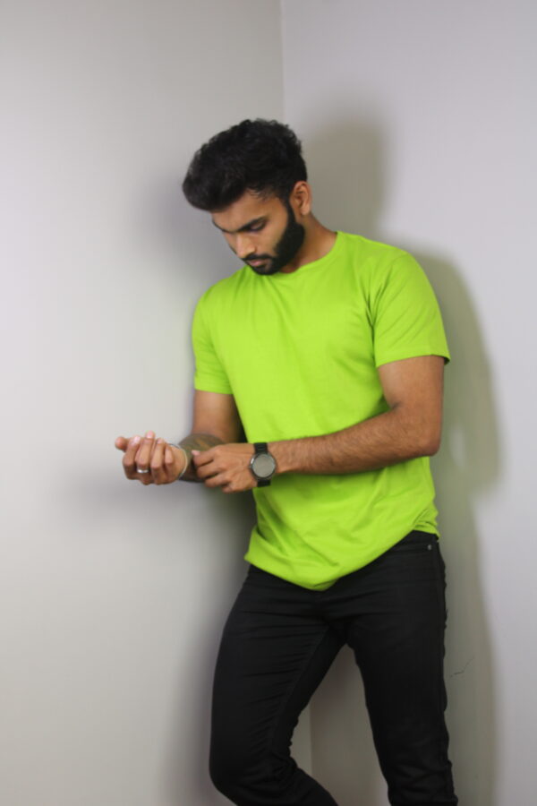 Men's Parrot Green Plain T-Shirt - Image 2