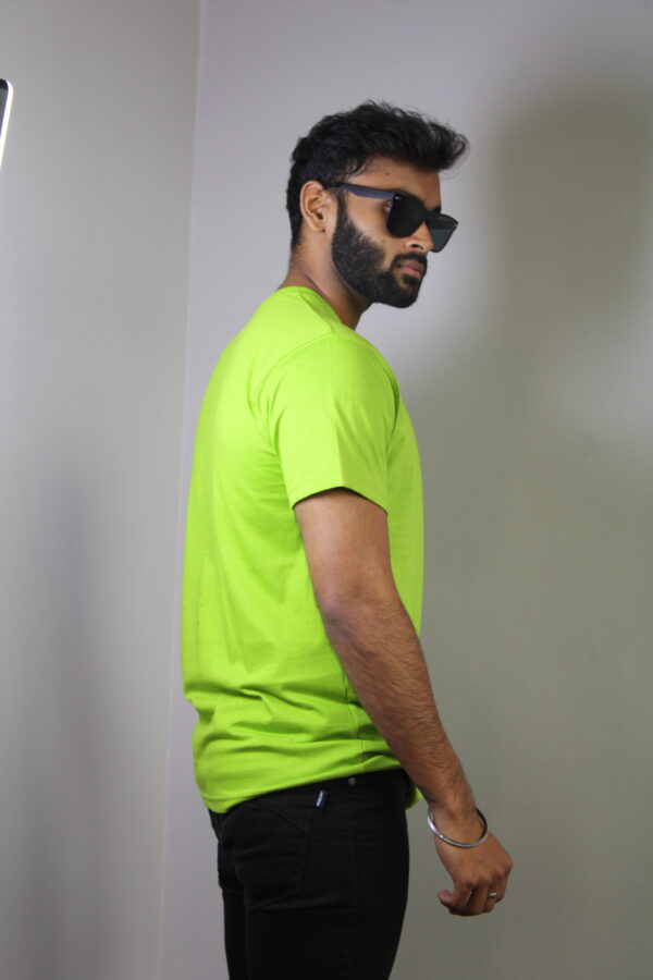 Men's Parrot Green Plain T-Shirt - Image 3