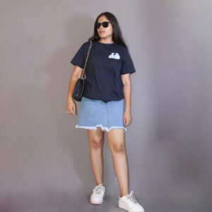 "Women's printed t-shirt with shark graphic – Dazzzlin"